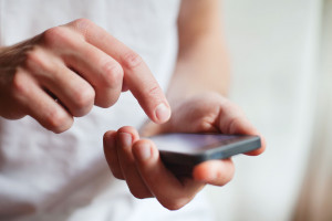 Zamiast wykonywania połączeń, lepiej napisać krótką wiadomość SMS? 