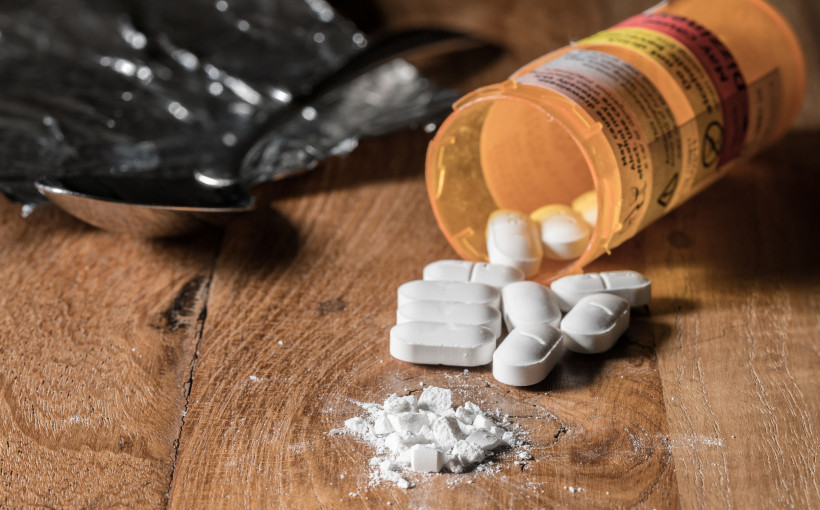 Ameryka staje w walce z niebezpiecznymi opioidami!